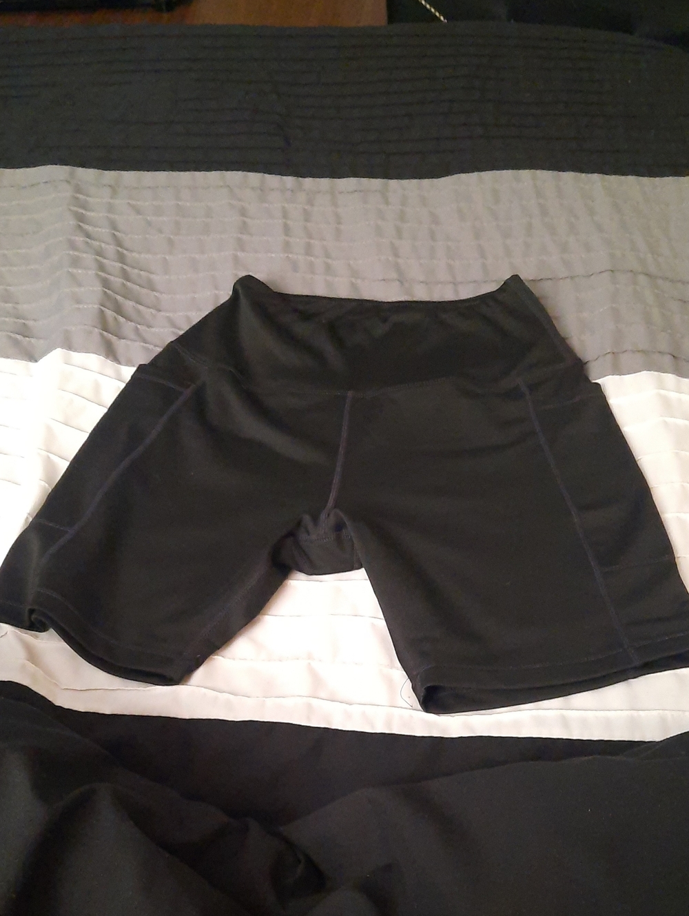 Women's High-Waist Bike Shorts - Black